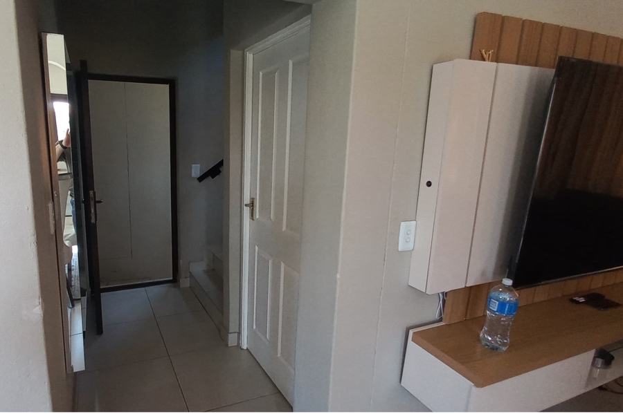 2 Bedroom Property for Sale in Ifafi North West